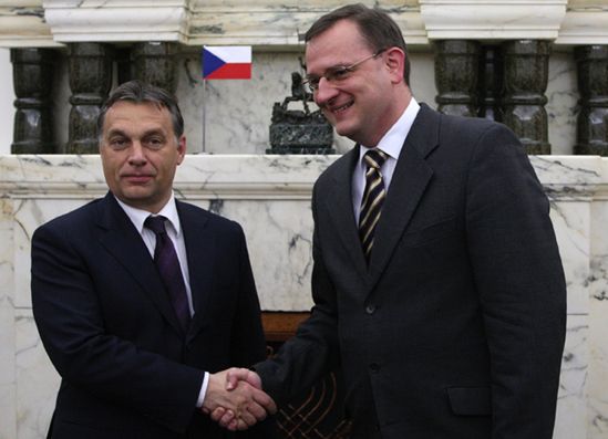 Czechy i Węgry nie chcą, aby UE ustalała budżety państw