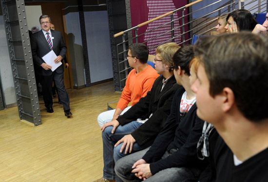 Komorowski do studentów: my chodziliśmy na piwo