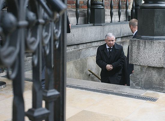 Kaczyński: Tusk podpalił dom, odpowiada za to