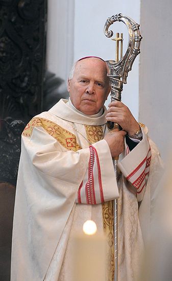 Arcybiskup Gocłowski wraca do zdrowia