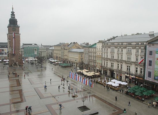 Kraków: oszuści "pogrzebowi" sprzedają lewe wejściówki