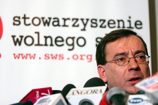 Nie jest już szefem CBA, ale wciąż jest agentem