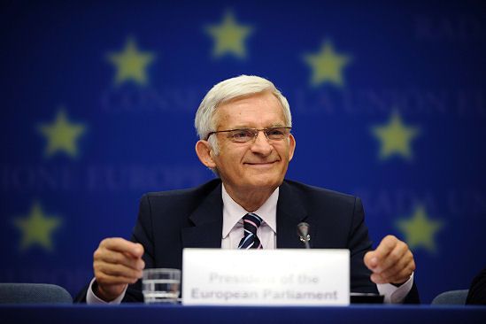 Buzek potępił zachowanie władz USA wobec Polski