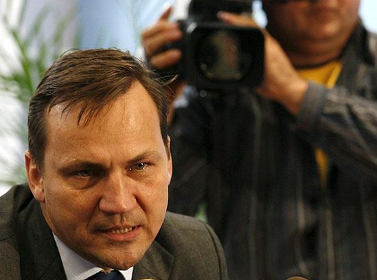 Sikorski do PiS: w imię racji stanu - wróćcie