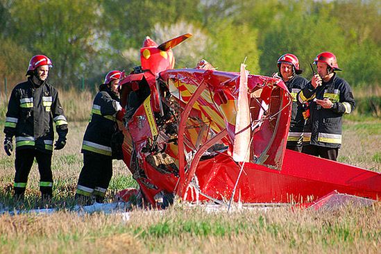 Awionetka spadła na lotnisko w Skarbimierzu - są ranni