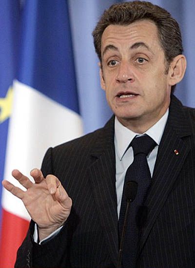 Sarkozy nie wie, jak się pisze "Barack"