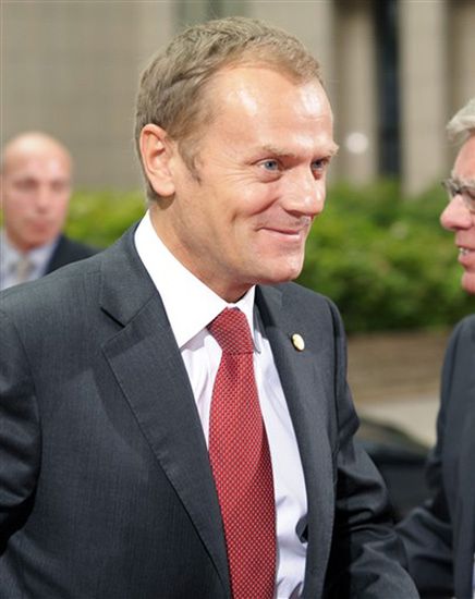 Tusk walczy z kryzysem - rozpoczęto zaciskanie pasa