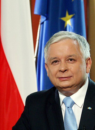 L.Kaczyński: dobrze prawić o miłości 3 tys. km od frontu