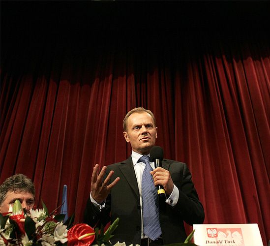 Tusk: trzeba szybko przystąpić do zmiany konstytucji