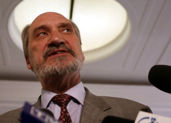 Weryfikator Macierewicz mógł zdradzić polskich żołnierzy