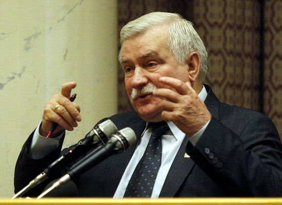 Wałęsa: J. Kaczyński jest niezrównoważony