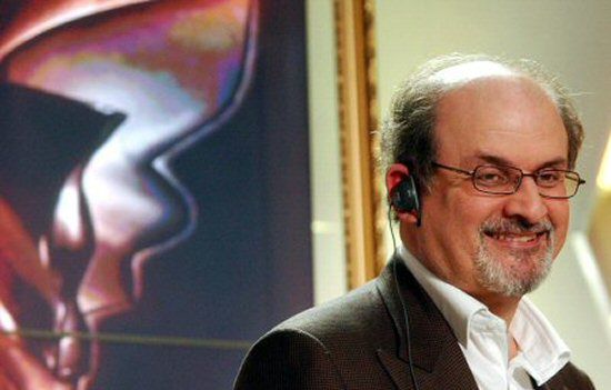Pisarz Salman Rushdie otrzymał tytuł szlachecki