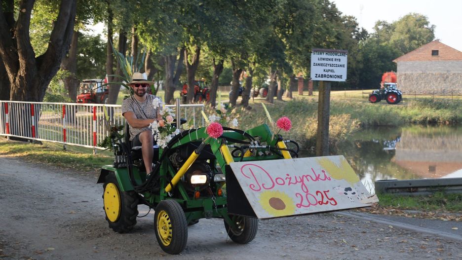 Mieszkańcy Lutogniewa świętowali z okazji zakończenia żniw