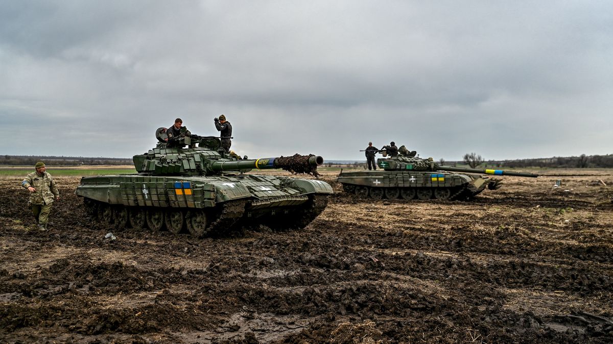 Drills of Ukraine's tank crewsUKRAINE - APRIL 5, 2023 - T-72 tanks are involved in training for offensive operations, Ukraine. (Photo credit should read Dmytro Smolienko / Ukrinform/Future Publishing via Getty Images)Future Publishingukraine conflict, russian invasion, ukraine war, russia-ukraine war, training, tank