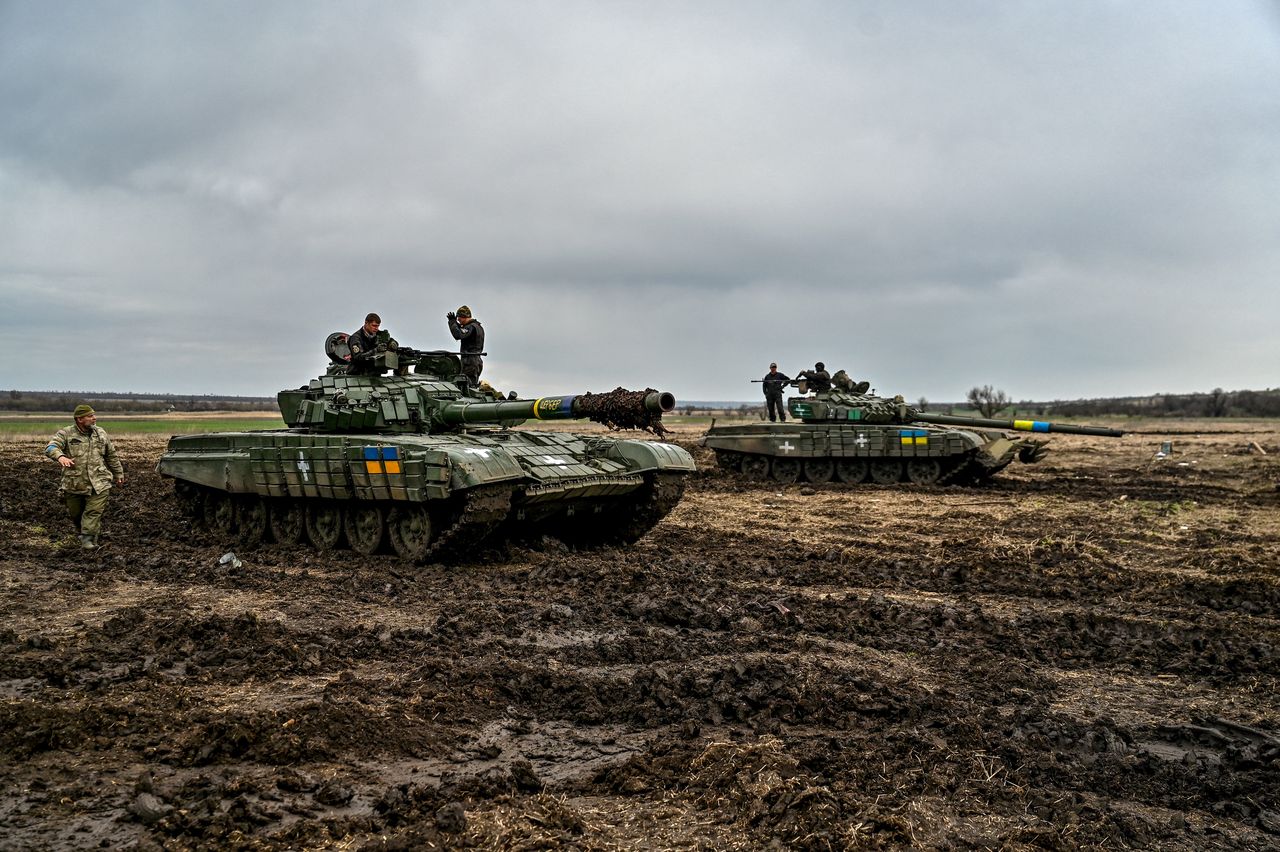 Kosztowna obrona przed Rosją. Ukraina zwiększa wydatki na wojsko