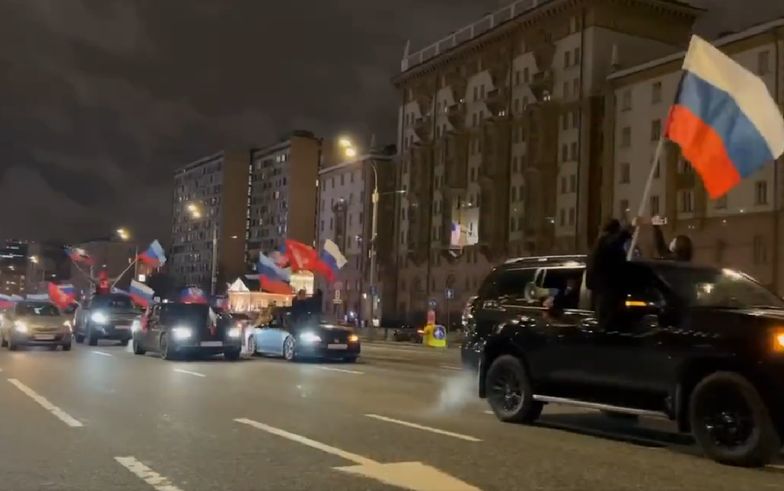 Moskwa w nocy. Tak zareagowano na sankcje