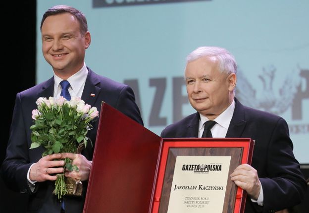 Kukiz w Radiu Zet: Kaczyński udał się do "GP" po medale i przesunął obrady