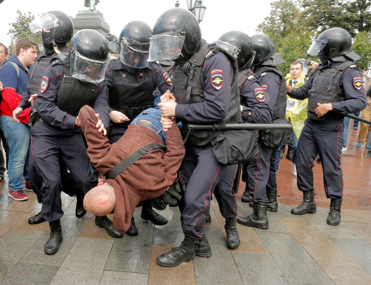 Rosja. Kolejne protesty w Moskwie, blisko 400 zatrzymanych