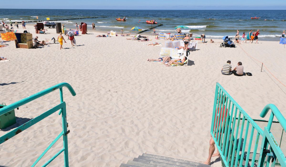 Dała dzieciom obiad na plaży. Okropieństwo, co kazała im zrobić z resztkami jedzenia