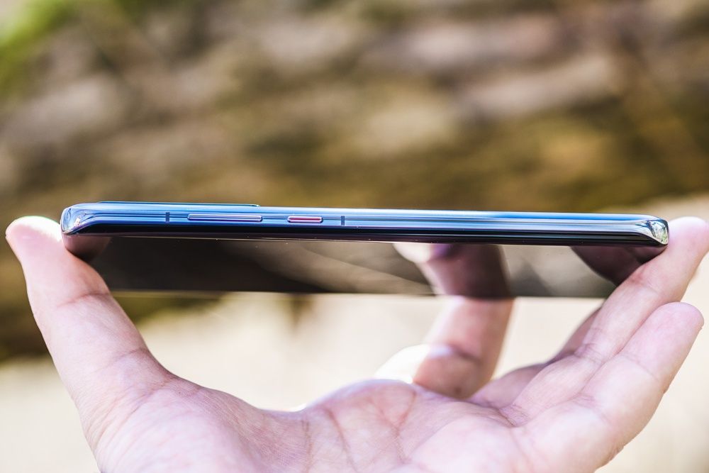Huawei P40 Pro prawa krawędź obudowy