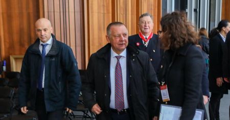 Marian Banaś uderza w czuły punkt rządu. Wziął się za "raj wydatkowy" premiera