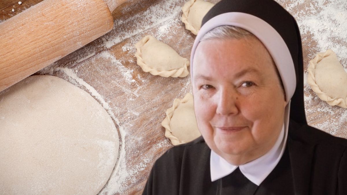 Siostra Anastazja robi delikatne ciasto na pierogi