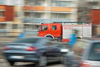 Pożar budynku mieszkalno-gospodarczego w Nowem Bystrem. Na szczęście nikt nie ucierpiał