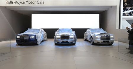 Znajdź 3 różnice, czyli nowe wcielenie Rolls-Royce'a Phantoma [Genewa 2012]
