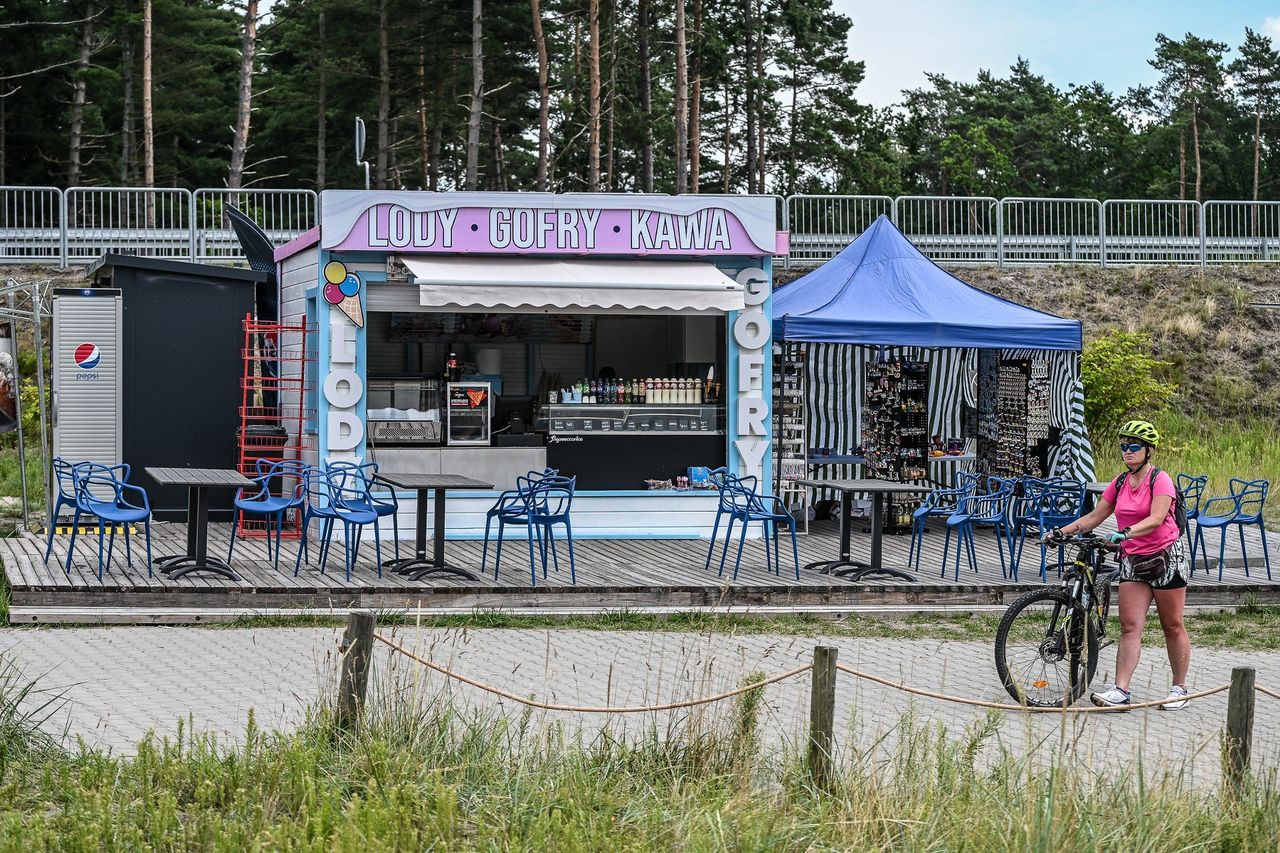 Przekop Mierzei Wiślanej to atrakcja turystyczna. Zobaczcie więcej zdjęć.