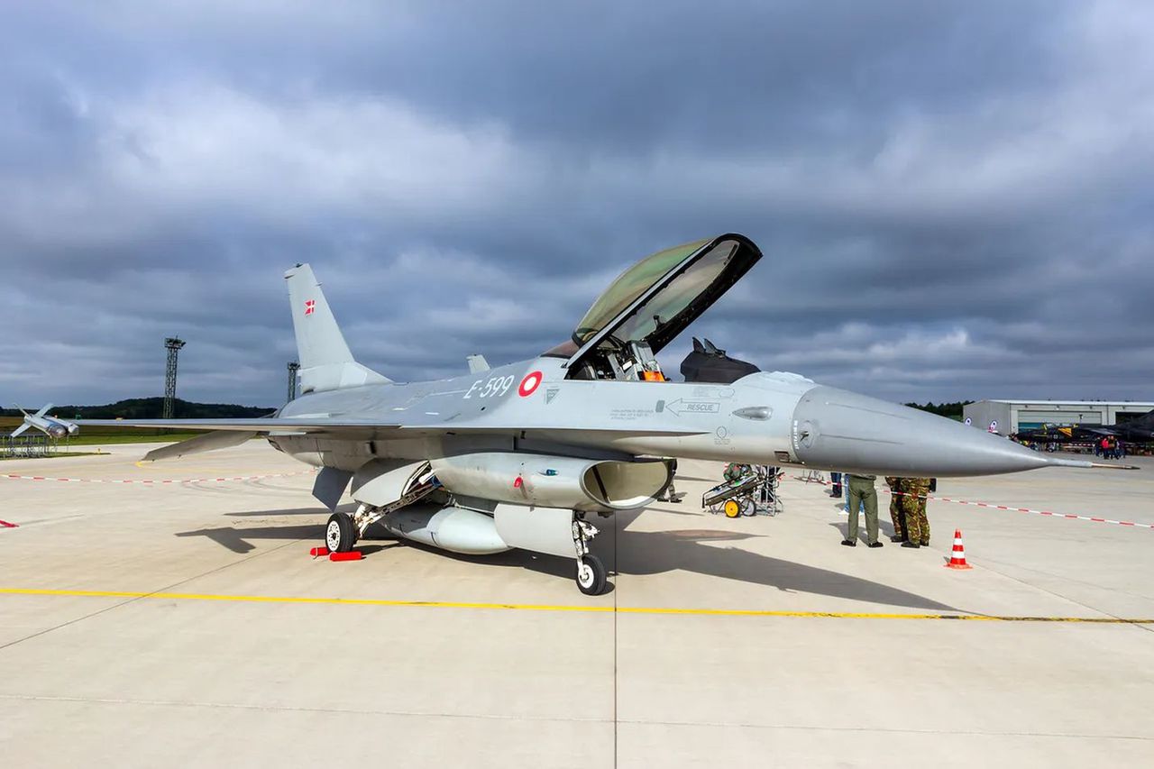 F-16 on the airport tarmac