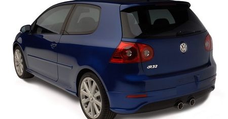 "Napakowany" Golf R32 powraca na rynek