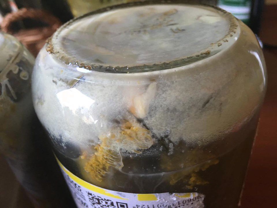 Nie wyrzucaj ogórków z białym nalotem. To nie jest pleśń