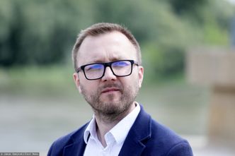 Dymisja w Warszawie. Powodem decyzja Trzaskowskiego ws. nocnego zakazu sprzedaży alkoholu