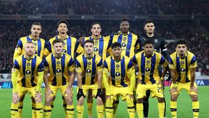 Chwile grozy izraelskiej drużyny. Piorun uderzył w samolot