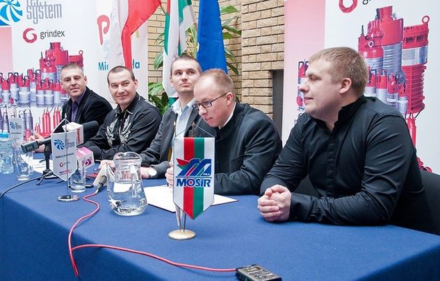 od lewej: Łukasz Chudy, Piotr Stawiński, Tomasz Soter, Tomasz Żentkowski, Robert Mankiewicz