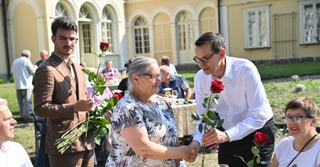 Premier wraca do "moherowych beretów". "Wierzę, że seniorzy mają długą pamięć"