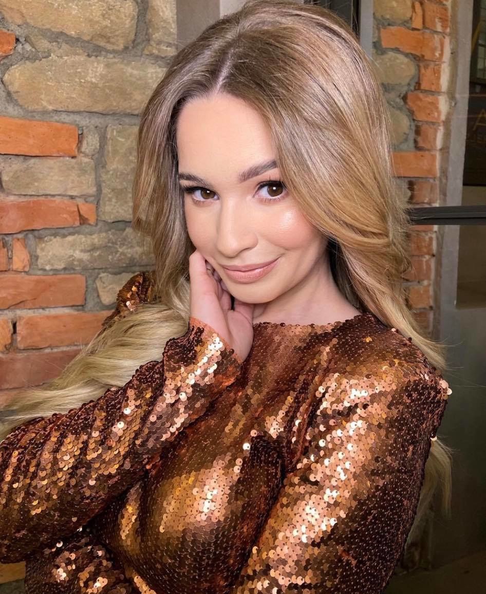 Ewelina Lisowska