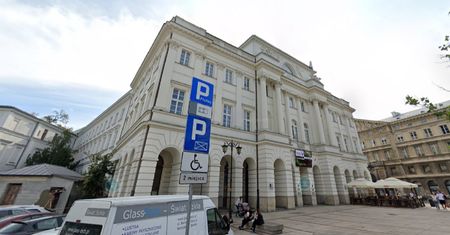 Cios w emerytowanych naukowców. Problemy finansowe czy polityka?