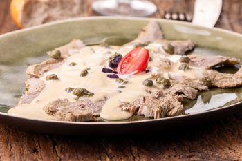 Dla Włochów takie połączenie to poezja smaku. Wielu Polaków na samą myśl ucieka z krzykiem