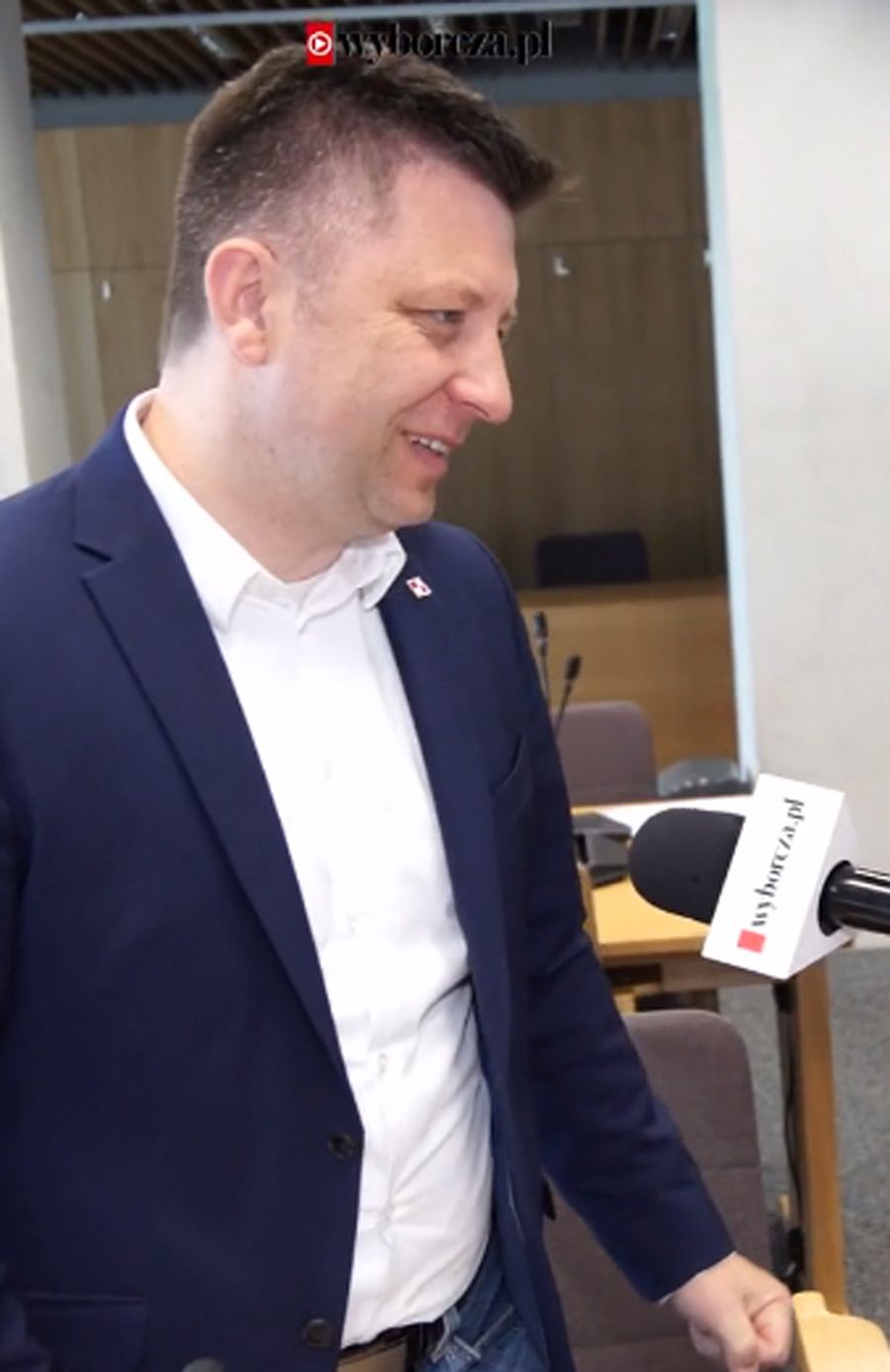 Nerwowa reakcja ministra Dworczyka! Padło pytanie o Popek
