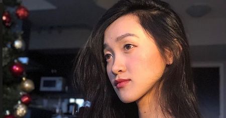 Clara Dao pozuje w bieliźnie. Internauci nie przebierają w słowach