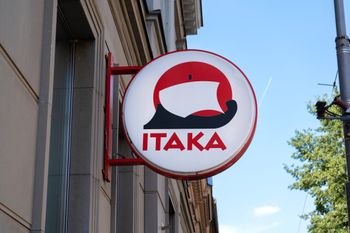 Itaka zawiesza loty do Omanu. Poleci jeszcze tylko odebrać turystów