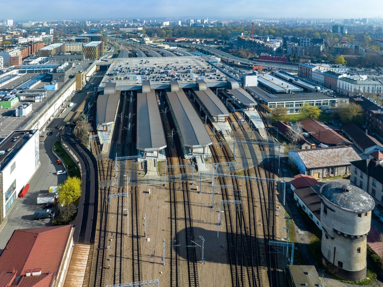 Absurd na polskim dworcu. Od sześciu lat nie można korzystać ze schodów