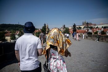 Do Czech wracają upały. Przekazują apele, są alerty przed pożarami