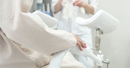 Wyznania położnej. "Do lekarza chodziła, jak jej się przypomniało. O ciąży dowiedziała się w 6. miesiącu"