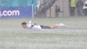 Euro 2020. Arena Narodowa zamieniła się w basen. Zespół musiał zmienić plany