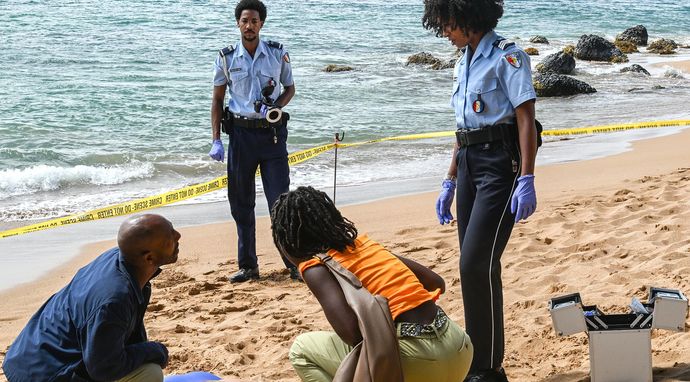 Śmierć pod palmami 15