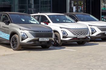 Rosną ceny nowych samochodów w Rosji. Wskazali powód