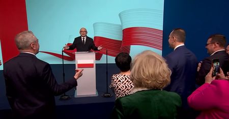 Jest decyzja ws. Nawrockiego. Kaczyńskiemu przerwano okrzykami