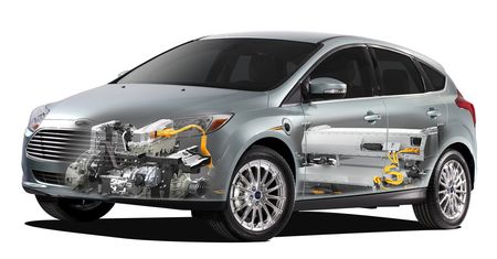Prawie połowę Fordów do roku 2020 będą stanowiły hybrydy i auta elektryczne